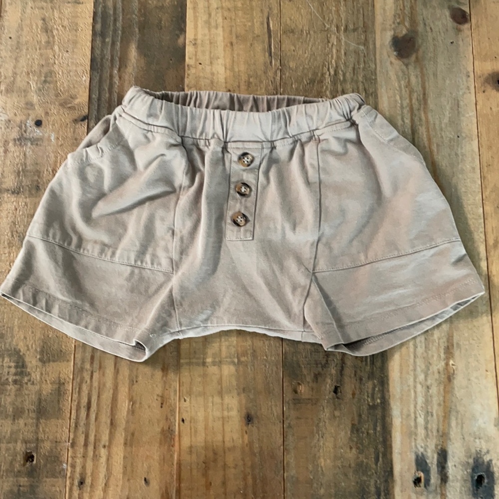 The Simple Folk shorts